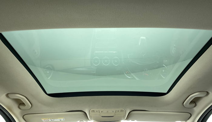 2015 Mercedes Benz C Class C 200 AVANTGARDE, Petrol, Automatic, 42,808 km, Moonroof/ Sunroof