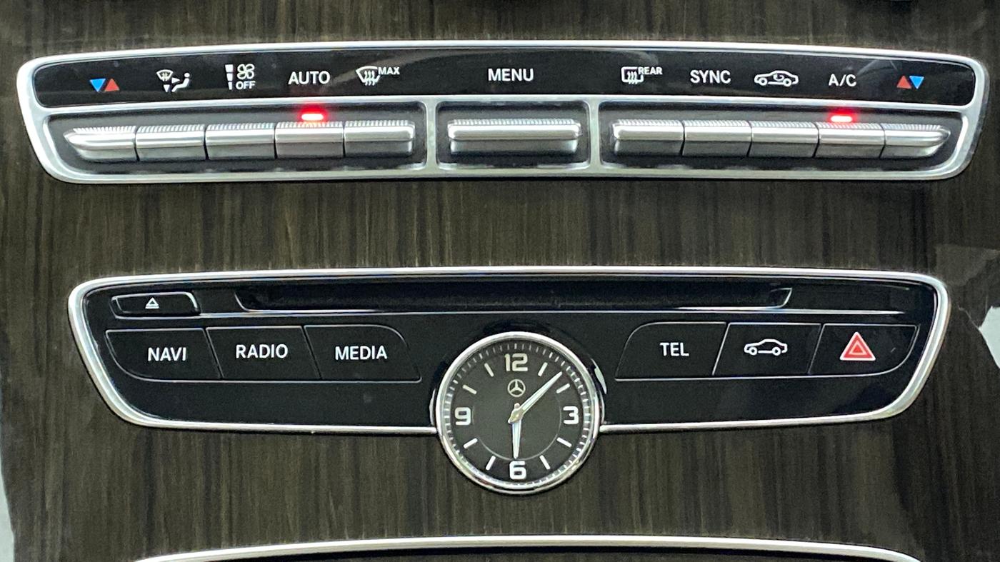 2015 Mercedes Benz C Class C 200 AVANTGARDE, Petrol, Automatic, 42,808 km, Automatic Climate Control