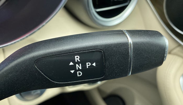 2015 Mercedes Benz C Class C 200 AVANTGARDE, Petrol, Automatic, 42,808 km, Gear Lever