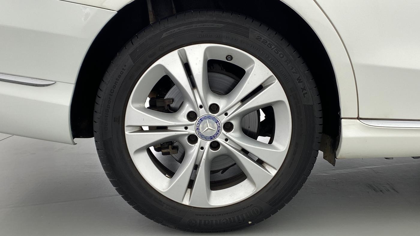 2015 Mercedes Benz C Class C 200 AVANTGARDE, Petrol, Automatic, 42,808 km, Right Rear Wheel