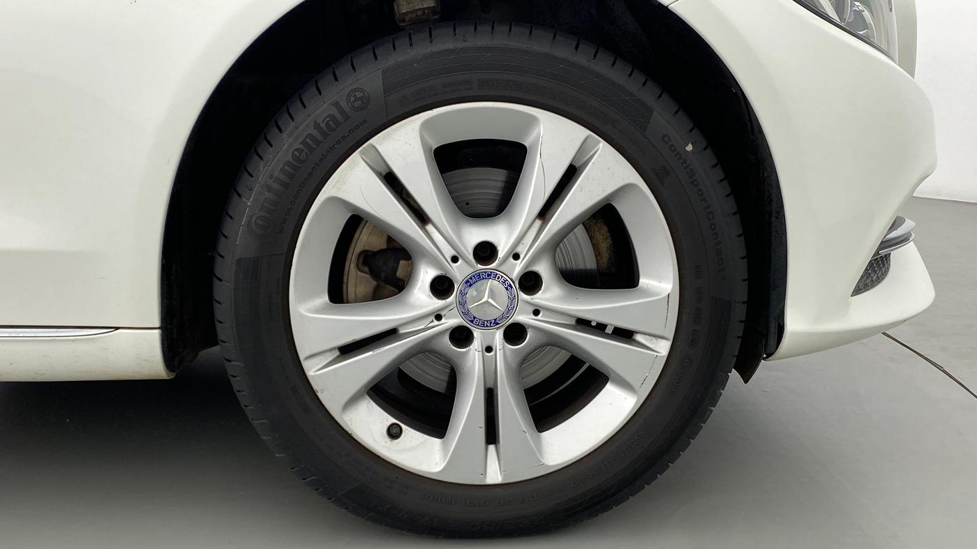 2015 Mercedes Benz C Class C 200 AVANTGARDE, Petrol, Automatic, 42,808 km, Right Front Wheel
