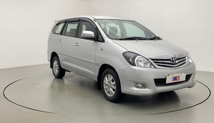 2011 Toyota Innova 2.5 V 8 STR, Diesel, Manual, 1,22,442 km, Right Front Diagonal