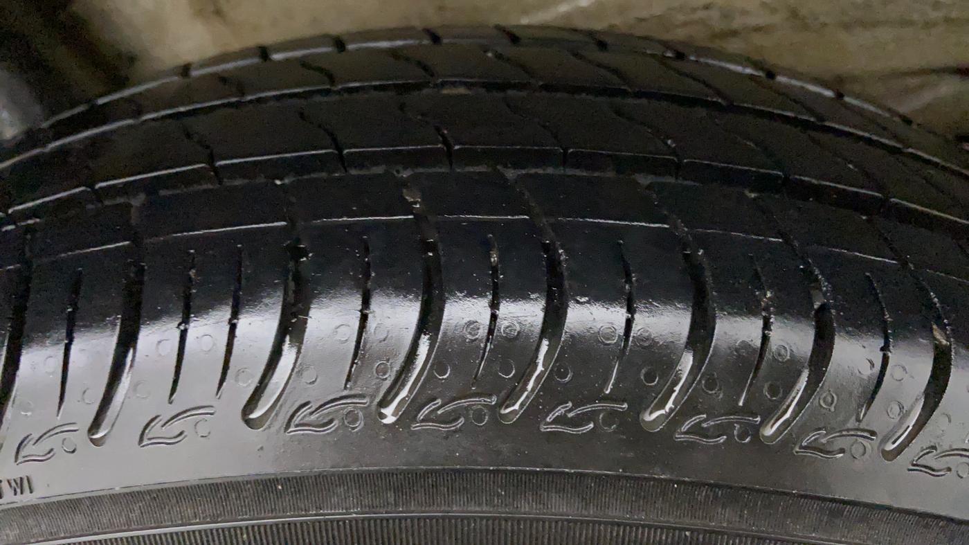 2020 Maruti S PRESSO VXI CNG, CNG, Manual, 21,556 km, Left Front Tyre Tread