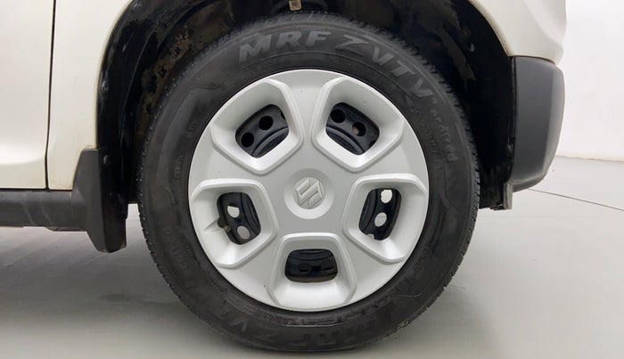 2020 Maruti S PRESSO VXI CNG, CNG, Manual, 21,556 km, Right Front Wheel