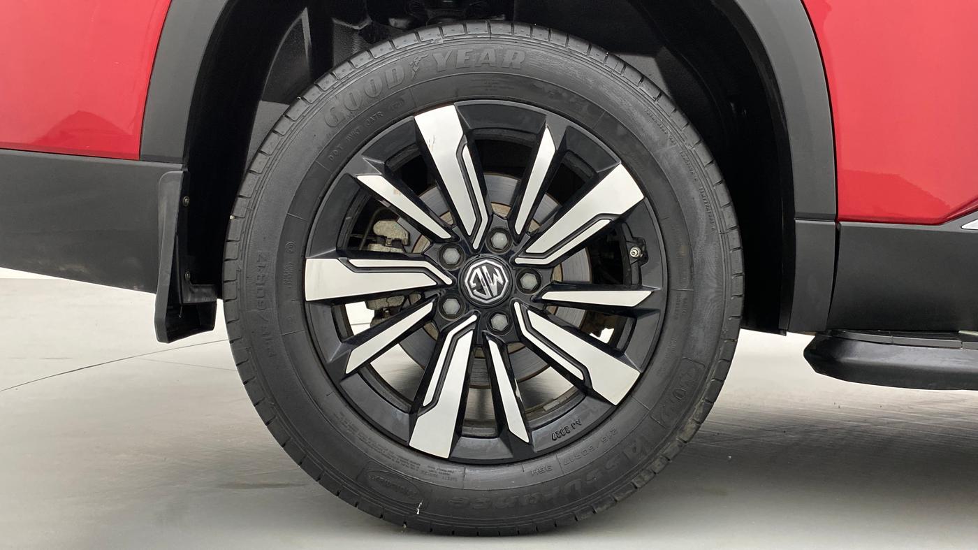2020 MG HECTOR PLUS SHARP, Diesel, Manual, 19,052 km, Right Rear Wheel