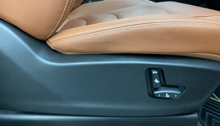 2020 MG HECTOR PLUS SHARP, Diesel, Manual, 19,052 km, Driver Side Adjustment Panel