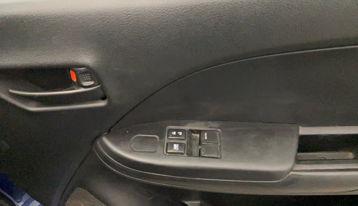 2021 Maruti Baleno SIGMA PETROL 1.2, Petrol, Manual, 76,167 km, Driver Side Door Panels Control