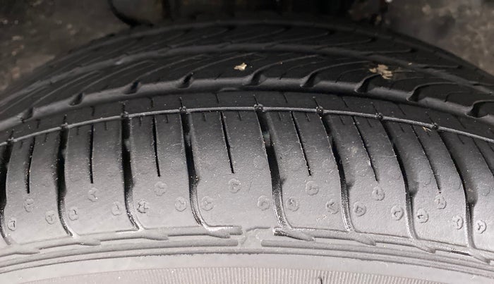 2022 Tata Tiago XZ+ 1.2 Revotron, Petrol, Manual, 2,836 km, Right Front Tyre Tread
