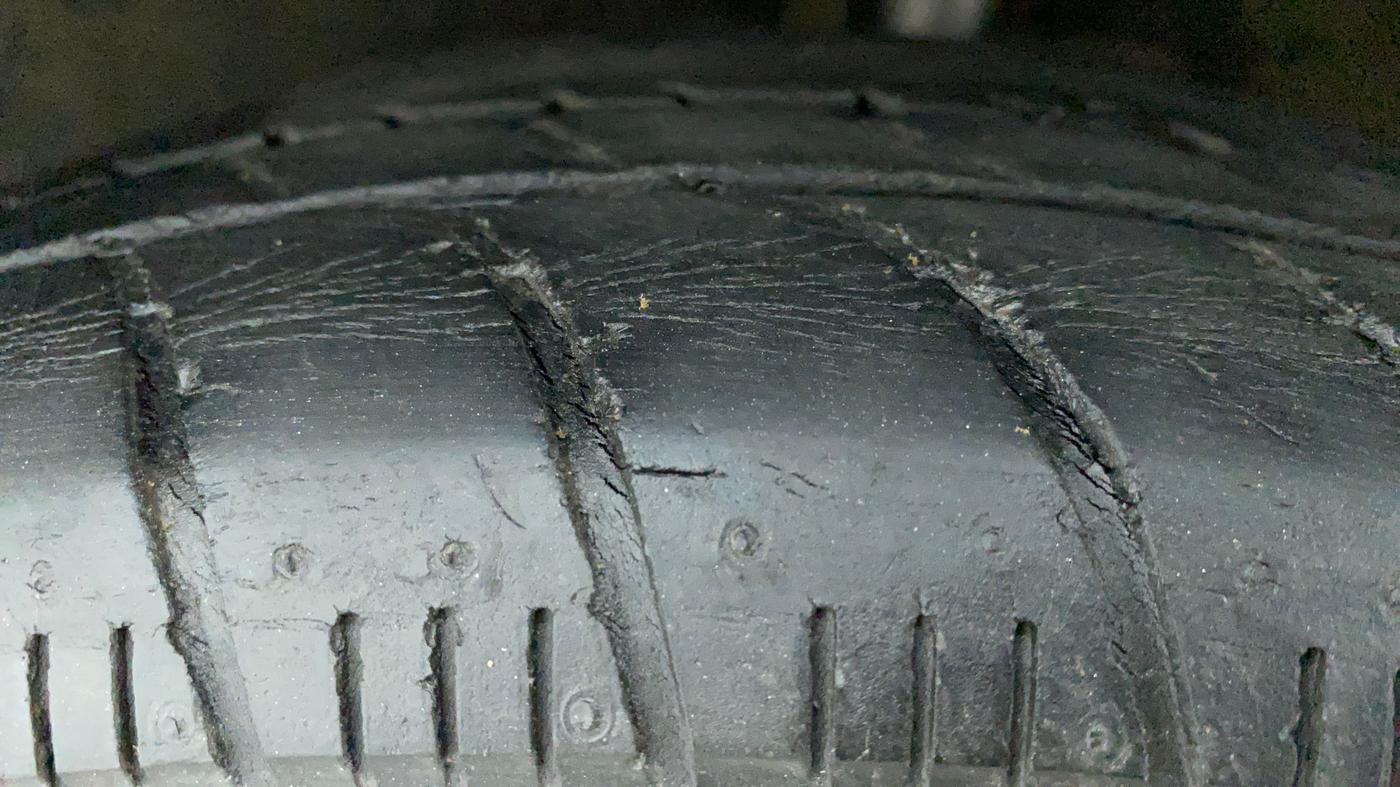2017 Maruti Celerio ZXI AMT, Petrol, Automatic, 46,465 km, Left Front Tyre Tread
