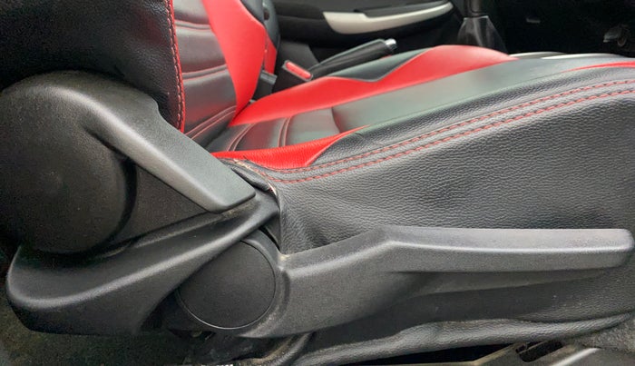 2015 Maruti Baleno ZETA PETROL 1.2, Petrol, Manual, 37,520 km, Driver Side Adjustment Panel