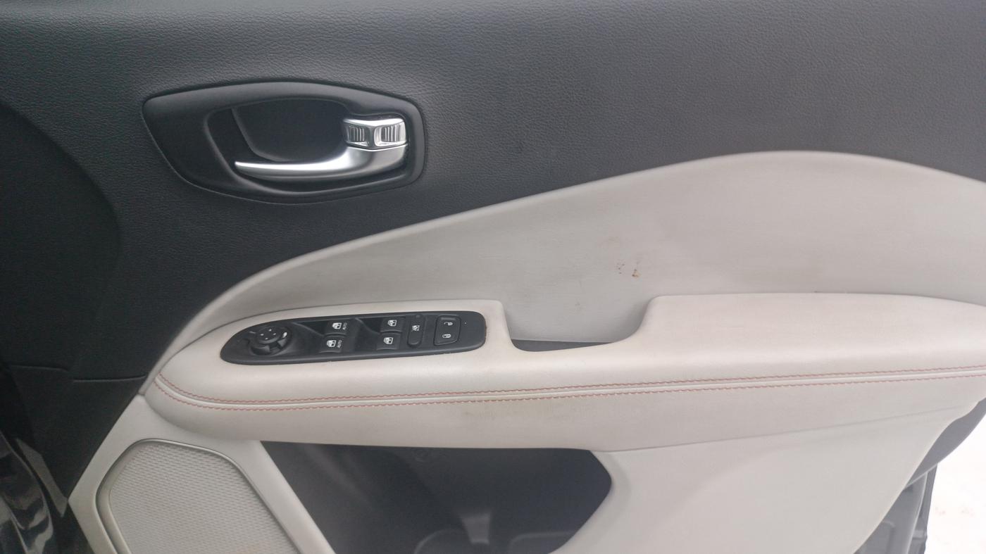 2017 Jeep Compass LIMITED 2.0 DIESEL, Diesel, Manual, 93,542 km, Driver Side Door Panels Control