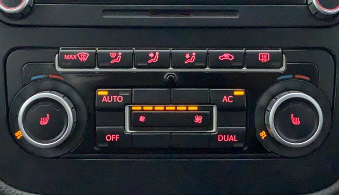 2010 Volkswagen Jetta COMFORTLINE 2.0L TDI, Diesel, Manual, 1,29,205 km, Automatic Climate Control