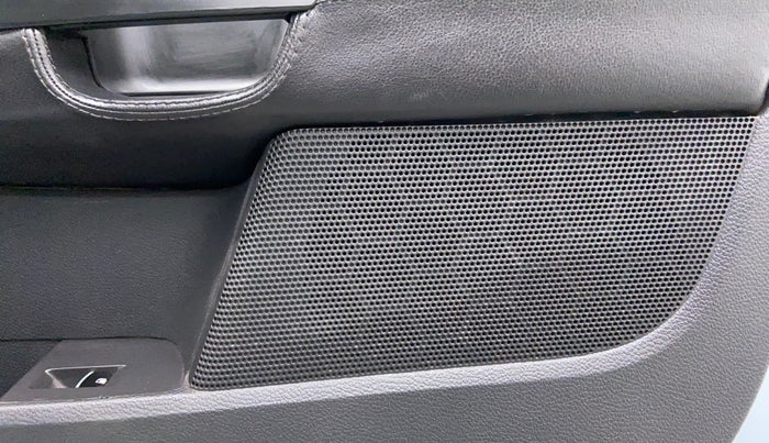 2010 Volkswagen Jetta COMFORTLINE 2.0L TDI, Diesel, Manual, 1,29,205 km, Speaker