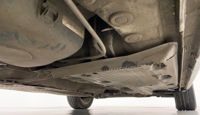 2010 Volkswagen Jetta COMFORTLINE 2.0L TDI, Diesel, Manual, 1,29,205 km, Right Side Underbody