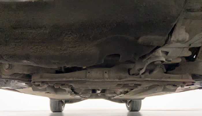 2010 Volkswagen Jetta COMFORTLINE 2.0L TDI, Diesel, Manual, 1,29,205 km, Front Underbody