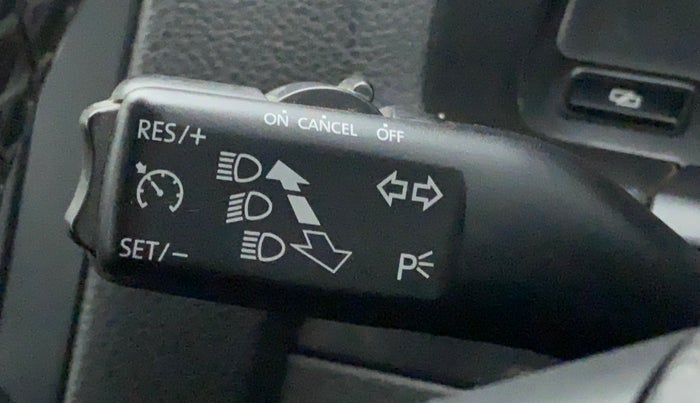 2010 Volkswagen Jetta COMFORTLINE 2.0L TDI, Diesel, Manual, 1,29,205 km, Adaptive Cruise Control