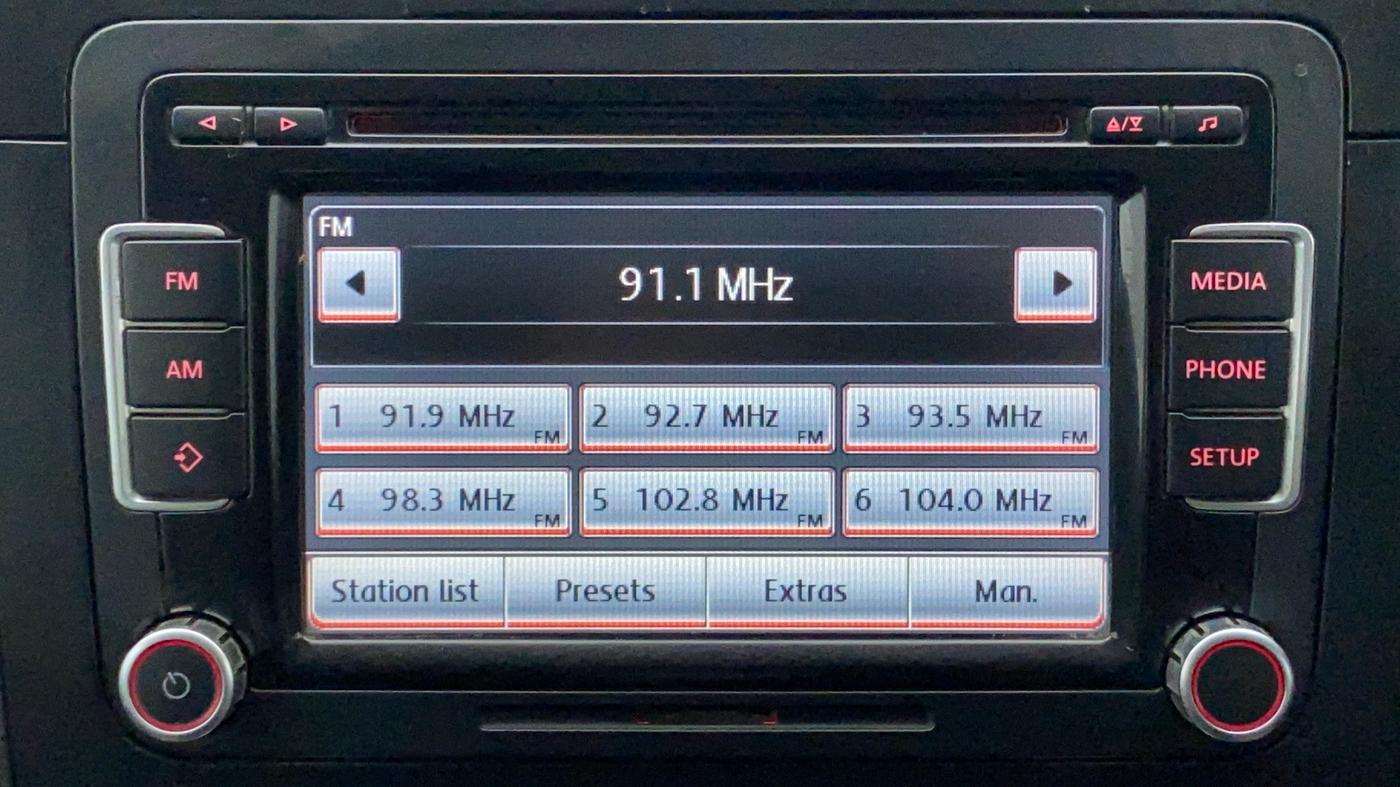 2010 Volkswagen Jetta COMFORTLINE 2.0L TDI, Diesel, Manual, 1,29,205 km, Infotainment System