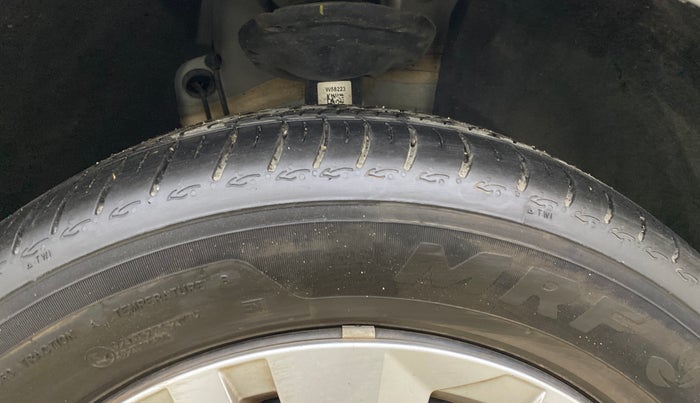 2025 Volkswagen VIRTUS COMFORTLINE TSI 1.0 MT, Petrol, Manual, 1,767 km, Right Front Tyre Tread