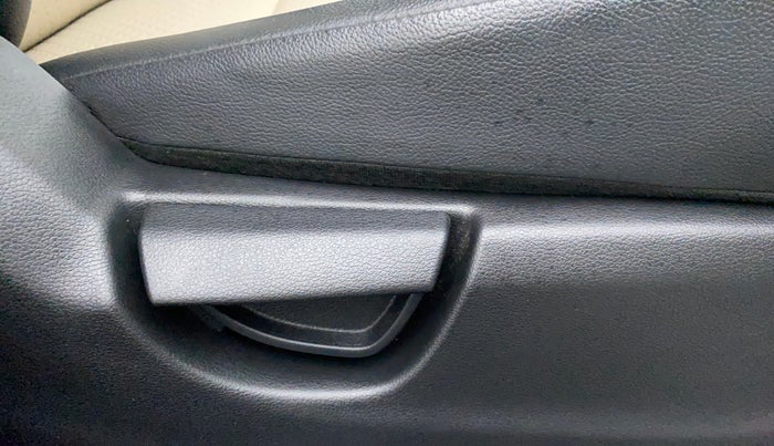 2020 Hyundai NEW SANTRO SPORTZ AMT, Petrol, Automatic, 3,396 km, Driver Side Adjustment Panel