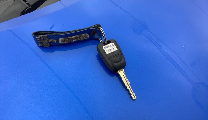 2018 Hyundai Grand i10 SPORTZ AT 1.2 KAPPA VTVT, Petrol, Automatic, 31,582 km, Key Close Up