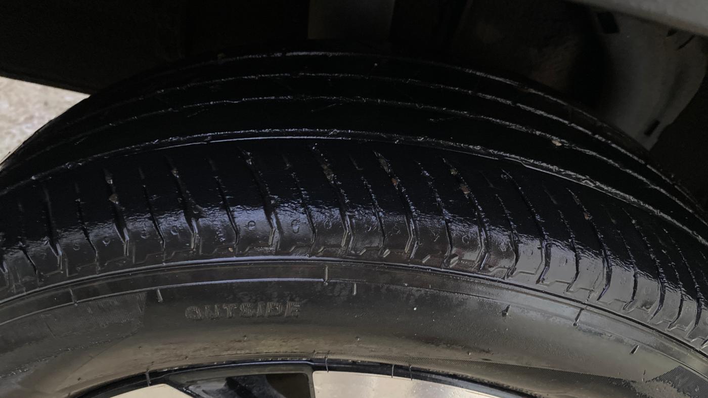 2021 Nissan MAGNITE XV PREMIUM, Petrol, Manual, 30,873 km, Right Rear Tyre Tread