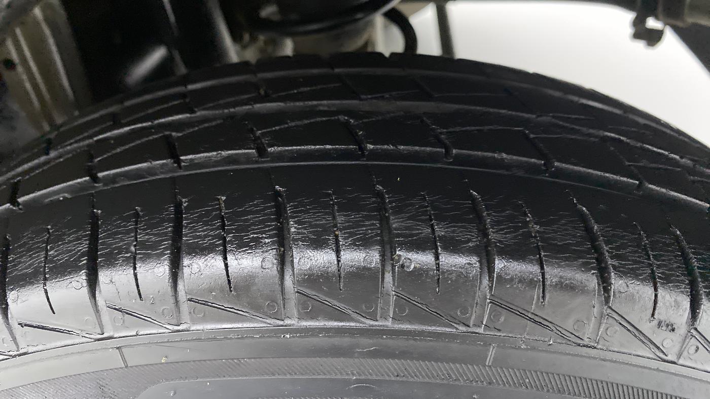 2019 Maruti Alto LXI, Petrol, Manual, 14,661 km, Left Rear Tyre Tread
