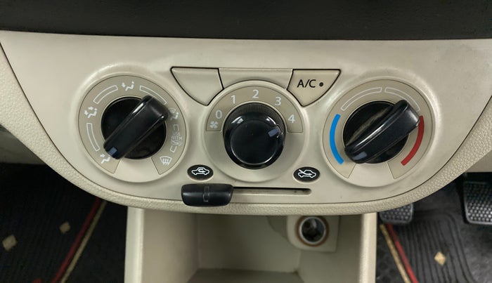 2019 Maruti Alto LXI, Petrol, Manual, 14,661 km, AC Unit - Directional switch has minor damage