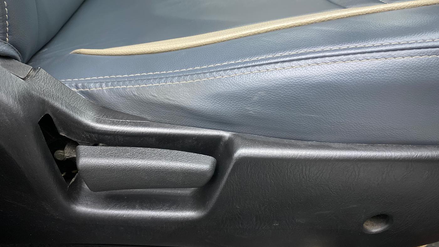 2019 Maruti Alto LXI, Petrol, Manual, 14,661 km, Driver Side Adjustment Panel