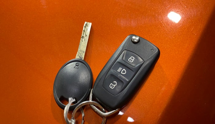 2022 Tata PUNCH ADVENTURE MT, Petrol, Manual, 15,155 km, Key Close Up