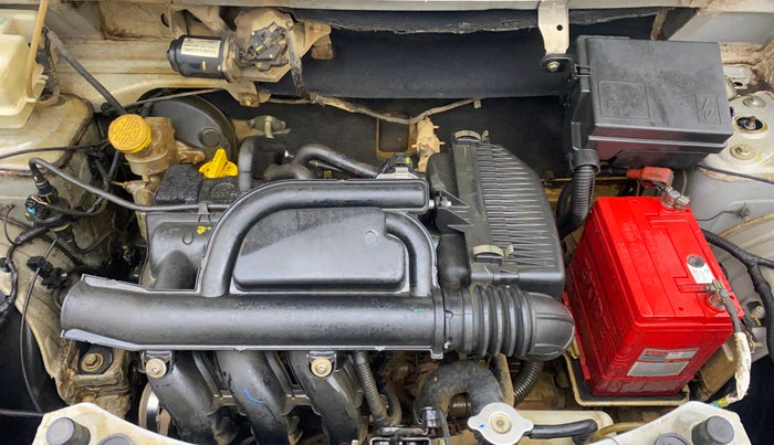 2016 Renault Kwid RXL, Petrol, Manual, 1,11,165 km, Engine View