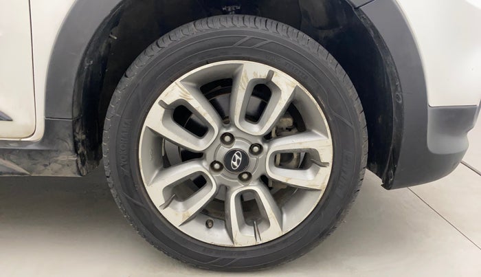 2016 Hyundai i20 Active 1.2 SX, Petrol, Manual, 86,335 km, Right Front Wheel