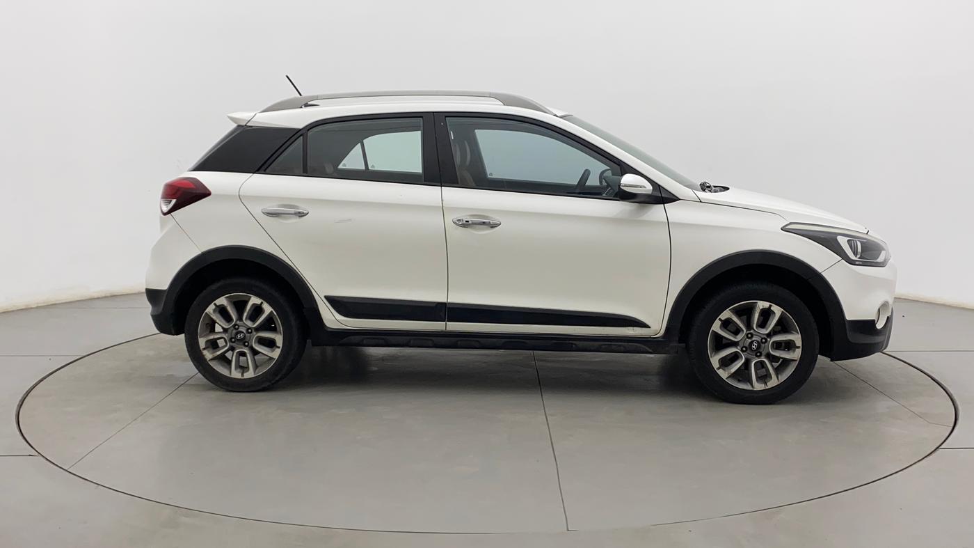 2016 Hyundai i20 Active 1.2 SX, Petrol, Manual, 86,335 km, Right Side View