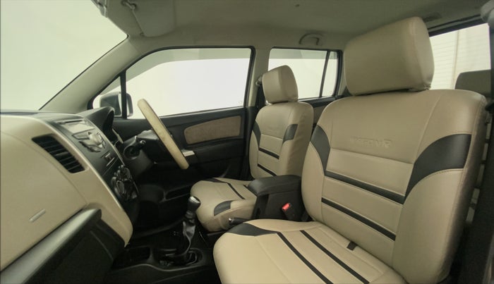 2015 Maruti Wagon R 1.0 VXI, Petrol, Manual, 43,363 km, Right Side Front Door Cabin