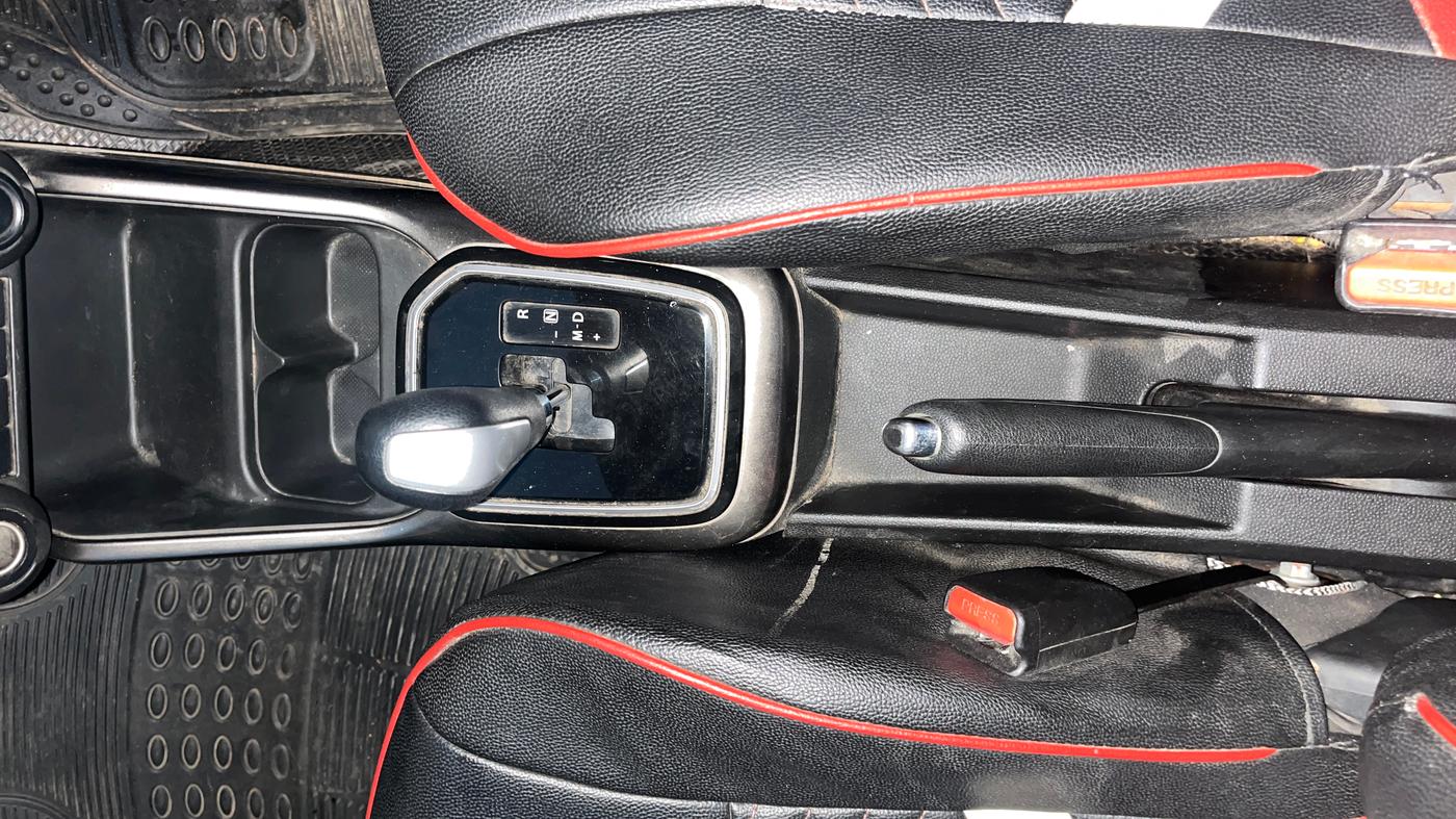 2018 Maruti IGNIS ALPHA 1.2 AMT, Petrol, Automatic, 90,415 km, Gear Lever
