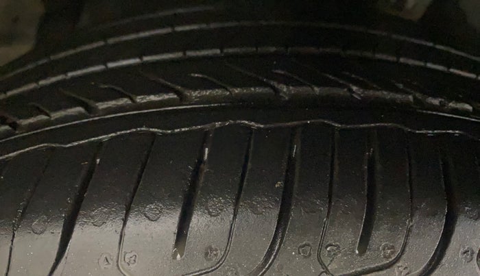 2018 Ford Ecosport TITANIUM 1.5L PETROL, Petrol, Manual, 59,396 km, Right Front Tyre Tread