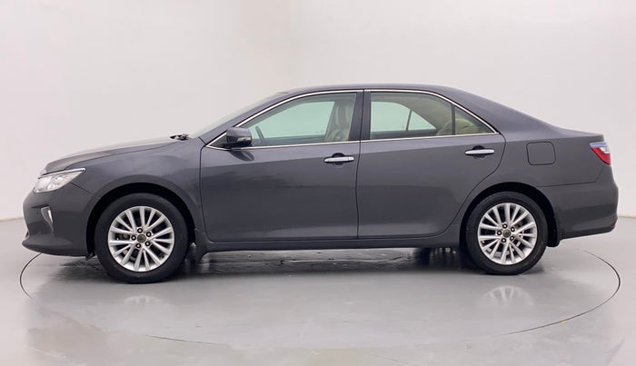 2015 Toyota Camry HYBRID AT, Petrol, Automatic, 1,52,145 km, Left Side