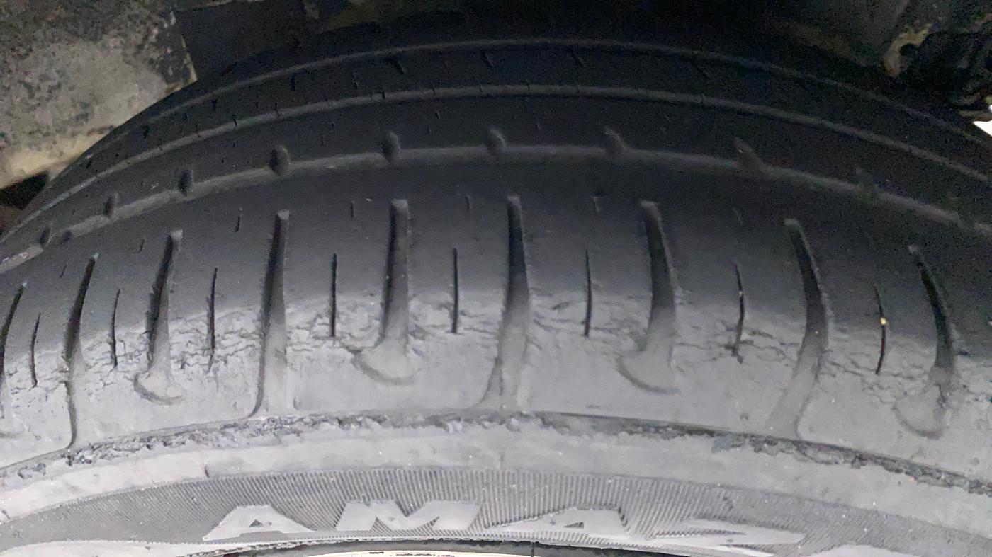 2017 Hyundai Xcent S 1.2, Petrol, Manual, 61,118 km, Left Rear Tyre Tread
