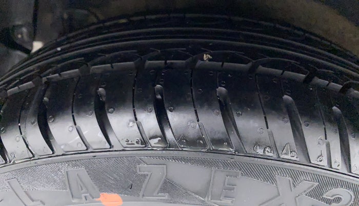 2017 Hyundai Xcent S 1.2, Petrol, Manual, 61,118 km, Right Rear Tyre Tread