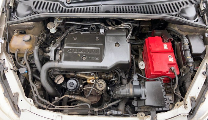 2012 Maruti SX4 ZDI, Diesel, Manual, 1,33,305 km, Engine Bonet View