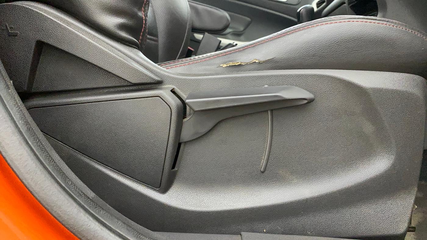 2014 Ford Ecosport TITANIUM 1.5L DIESEL (OPT), Diesel, Manual, 85,049 km, Driver Side Adjustment Panel