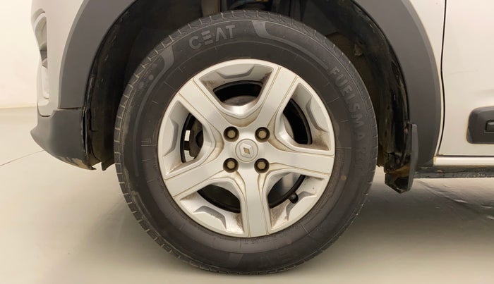 2019 Renault TRIBER RXZ, Petrol, Manual, 35,996 km, Left Front Wheel