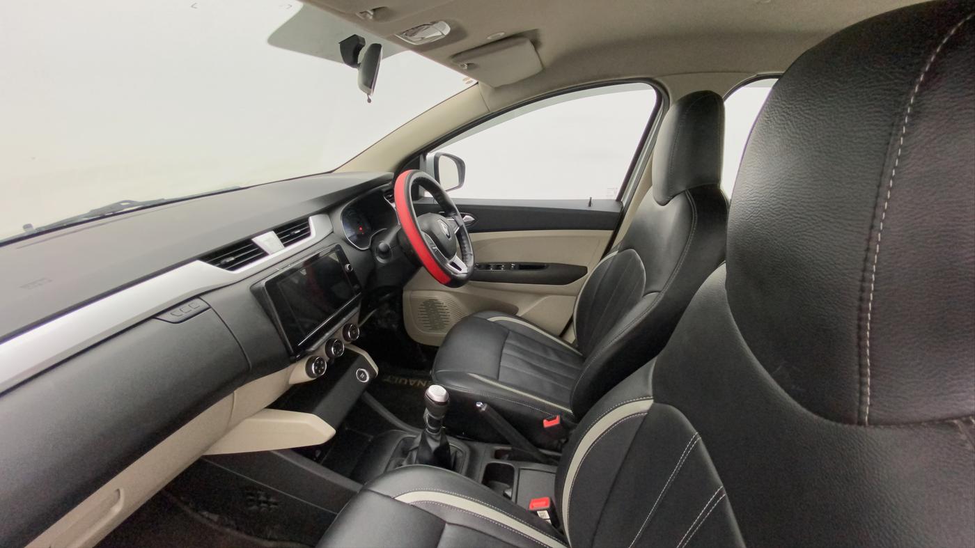 2019 Renault TRIBER RXZ, Petrol, Manual, 35,996 km, Right Side Front Door Cabin