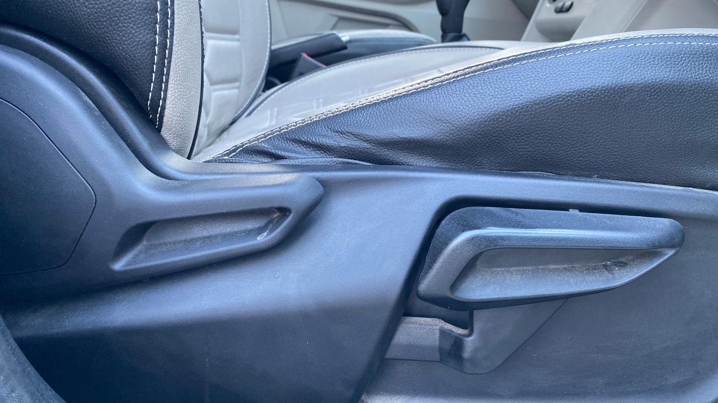 2024 Tata TIGOR XZ CNG, CNG, Manual, 17,640 km, Driver Side Adjustment Panel