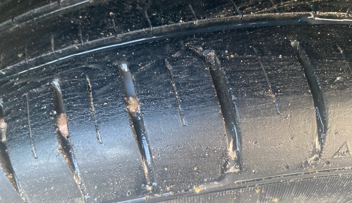 2023 Toyota Glanza G E-CNG, CNG, Manual, 75,474 km, Right Rear Tyre Tread