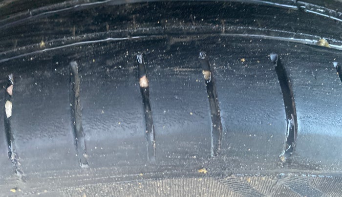 2023 Toyota Glanza G E-CNG, CNG, Manual, 75,474 km, Left Rear Tyre Tread