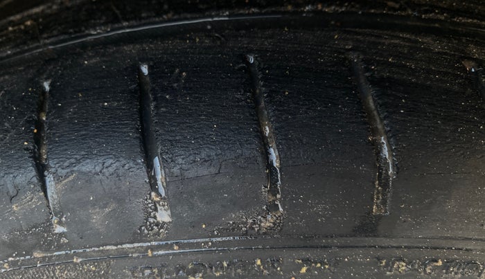 2023 Toyota Glanza G E-CNG, CNG, Manual, 75,474 km, Right Front Tyre Tread