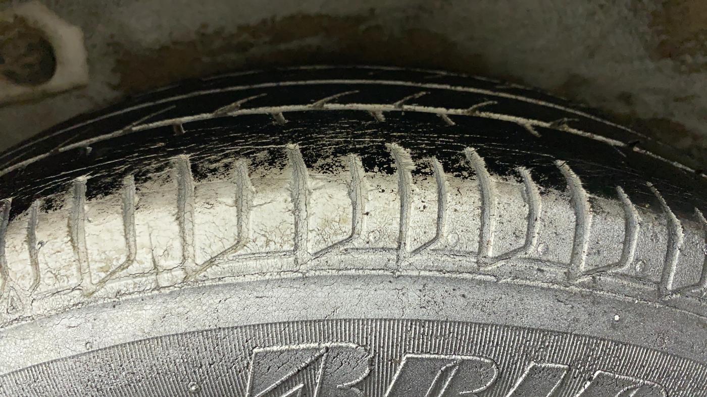 2011 Hyundai i10 MAGNA 1.2, Petrol, Manual, 45,796 km, Right Rear Tyre Tread