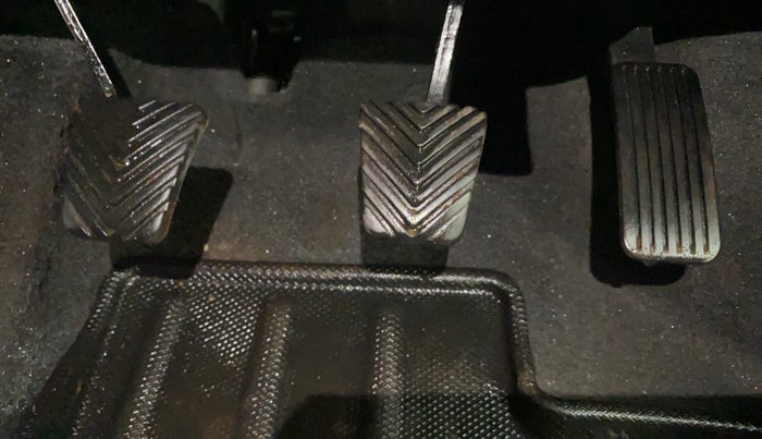 2022 KIA SELTOS HTK 1.5 PETROL, Petrol, Manual, 21,952 km, Pedals