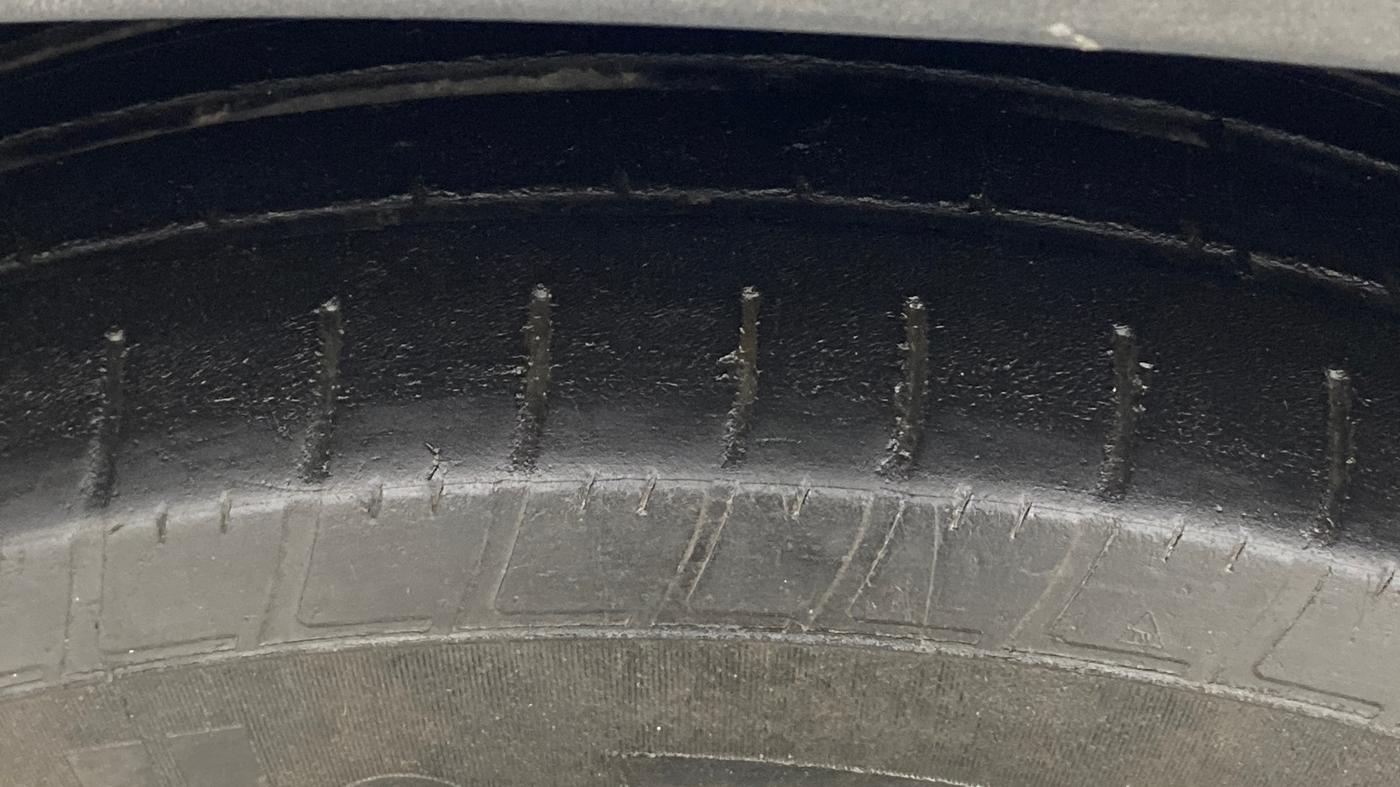 2022 Tata Harrier XZA PLUS 2.0L DUAL TONE, Diesel, Automatic, 92,284 km, Left Front Tyre Tread