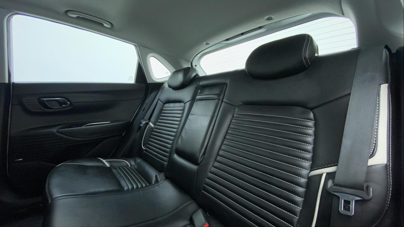 2022 Hyundai NEW I20 ASTA (O) 1.2 MT, Petrol, Manual, 19,783 km, Right Side Rear Door Cabin